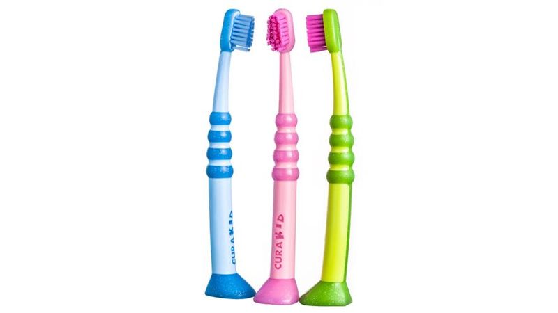 Escova-Dental-Curaprox-Curakid-Infantil-Ultra-Macia-4260