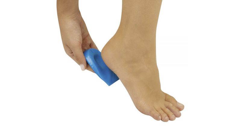 Compre-calcanheira-acomodativa